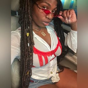 Meet your Posher, CiCi